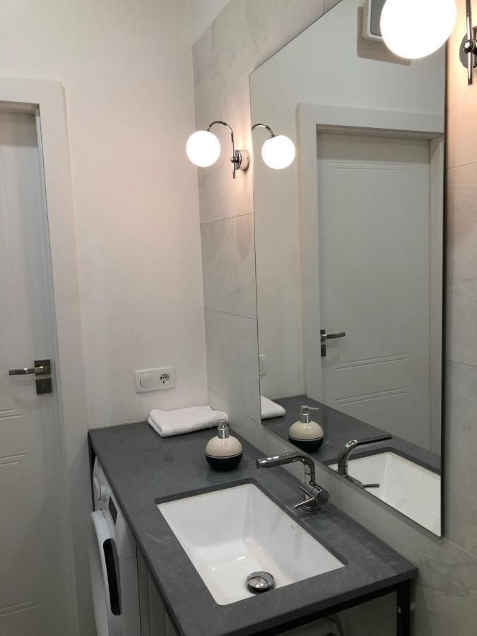 Apartament 9, Z Oddzielna Sypialnia! Varsóvia Exterior foto
